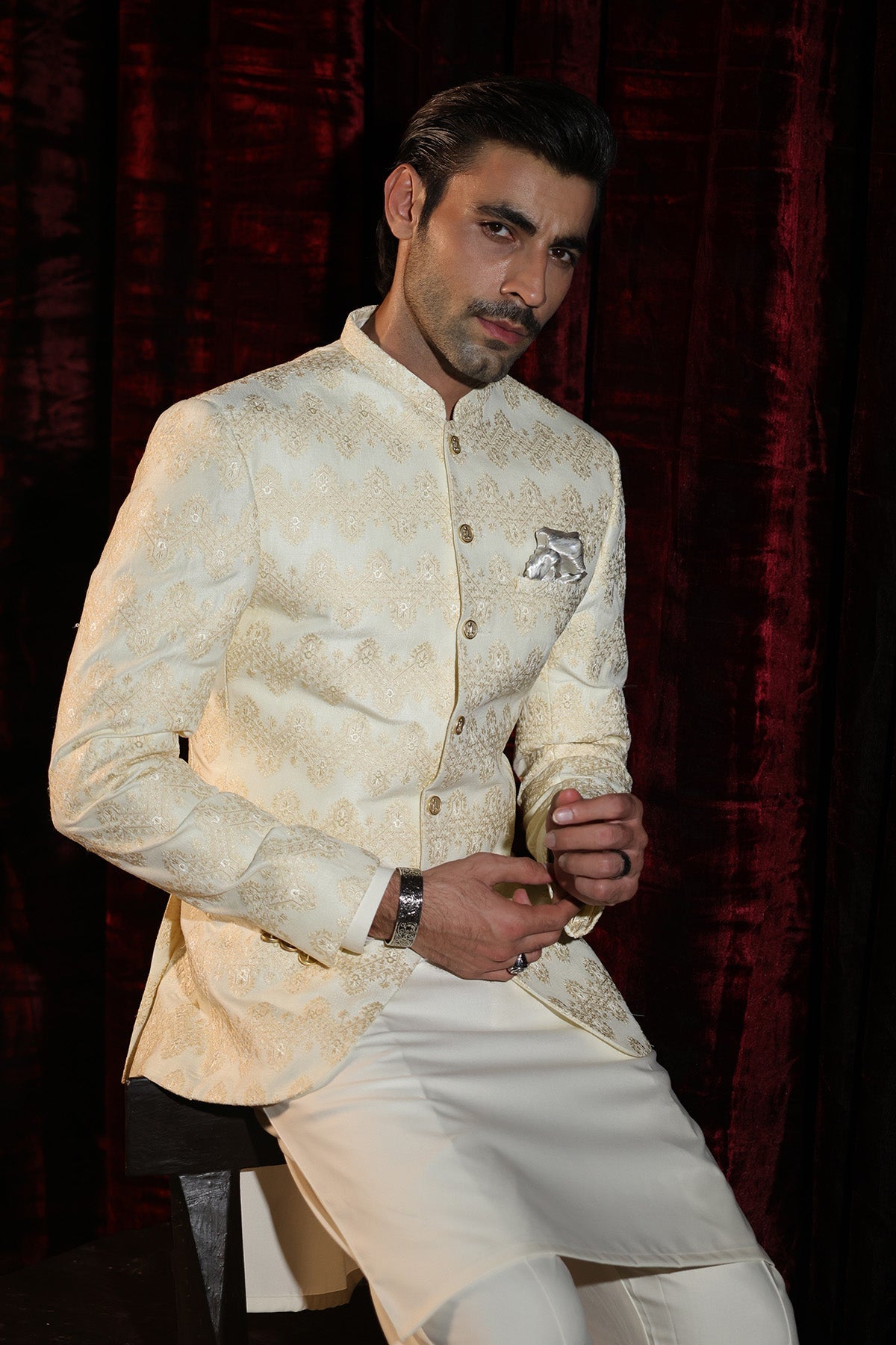 embroidered-prince-coat