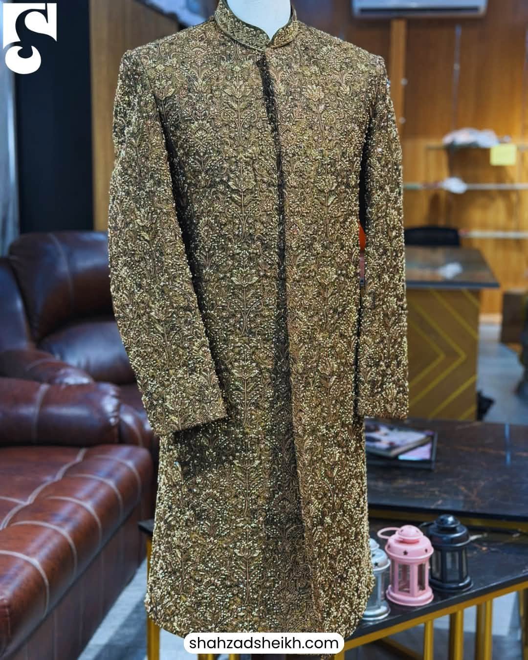 Majestic Antique Gold Handwork Jamawar Sherwani | CS-038 - Image 4